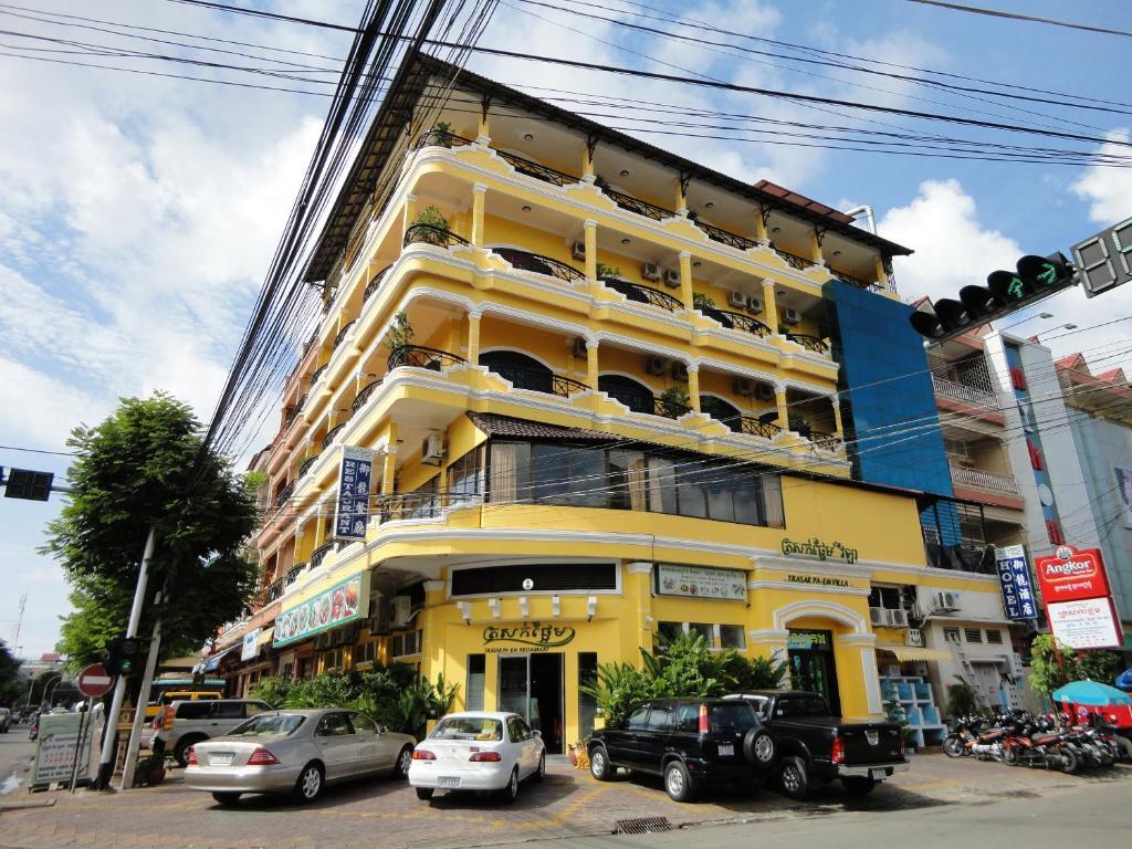Trasak Pa-Em Hotel & Restaurant Phnom Penh Dış mekan fotoğraf