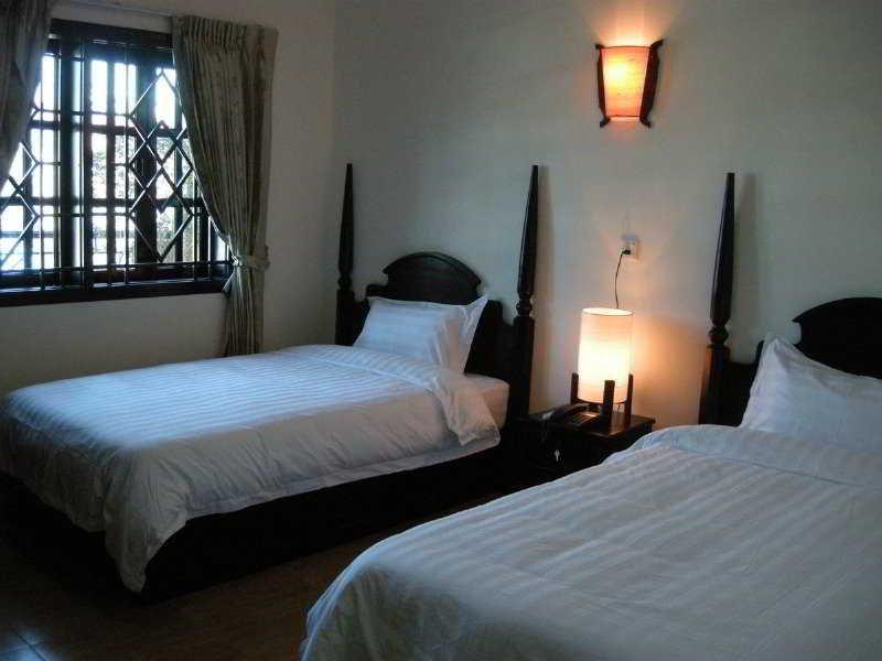 Trasak Pa-Em Hotel & Restaurant Phnom Penh Dış mekan fotoğraf
