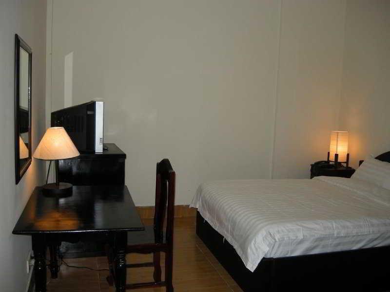 Trasak Pa-Em Hotel & Restaurant Phnom Penh Oda fotoğraf