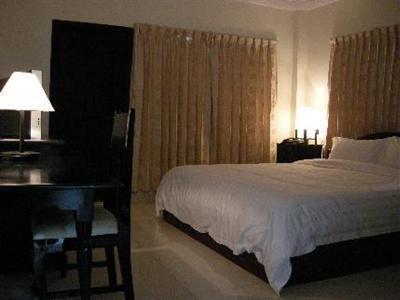 Trasak Pa-Em Hotel & Restaurant Phnom Penh Dış mekan fotoğraf