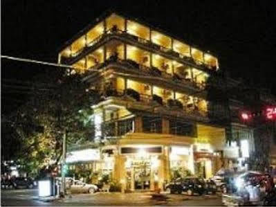 Trasak Pa-Em Hotel & Restaurant Phnom Penh Dış mekan fotoğraf
